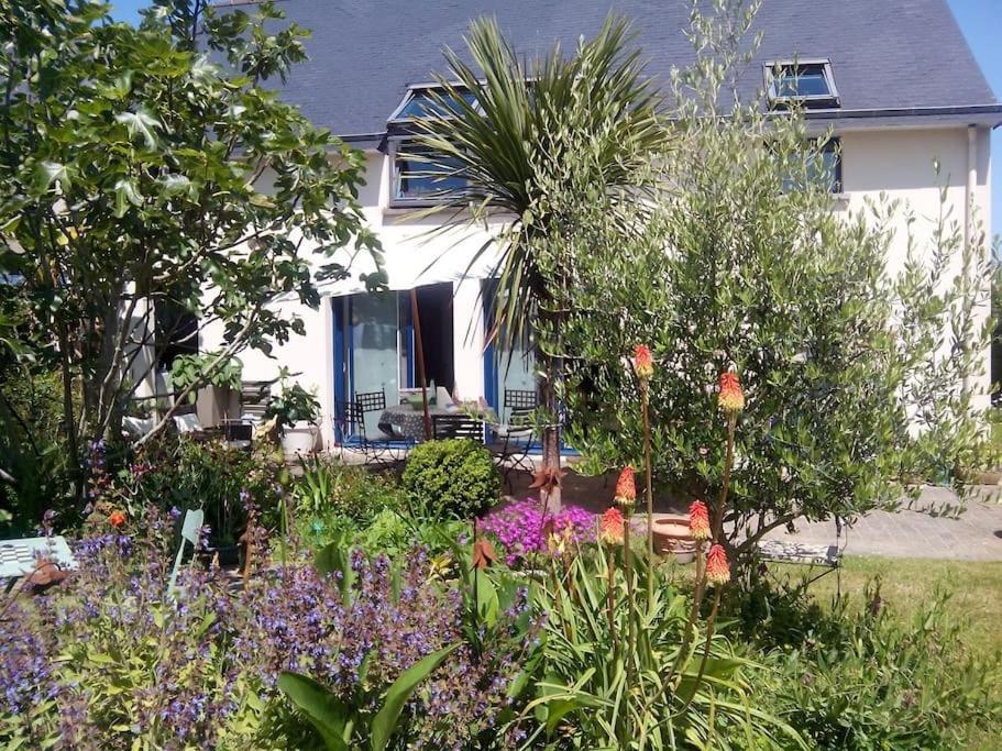Maison Familiale Sur La Cote D'Emeraude Lancieux Exteriör bild